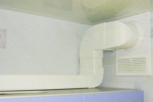Установка воздуховода для кухонной вытяжки в Саранске
