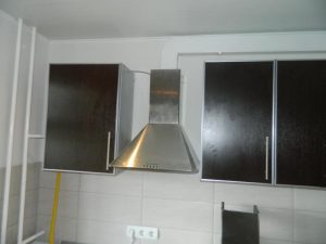 Установка вытяжки на кухне в Саранске